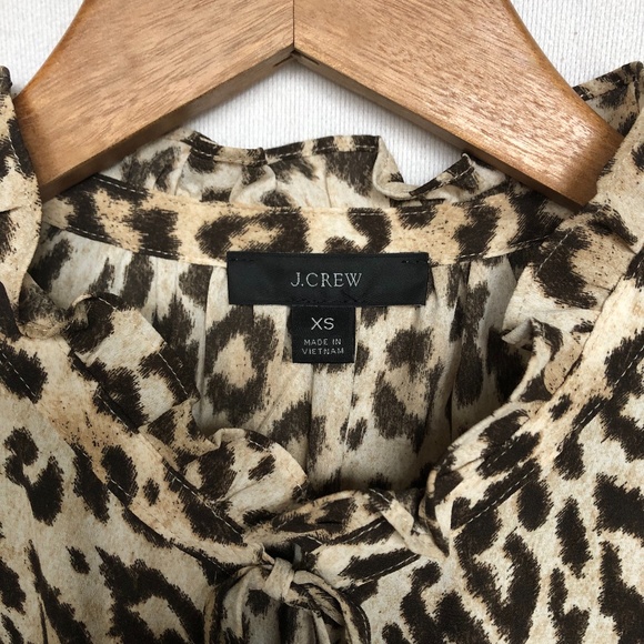 J. CREW Top XS Oversized Leopard Cheetah Keyhole Flutter Sleeve Animal Print - Picture 6 of 8